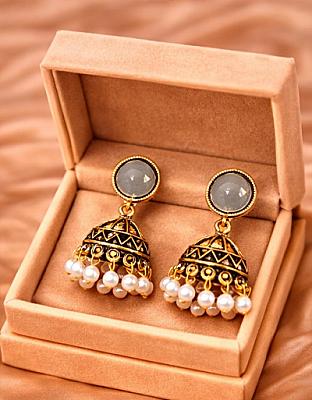 Golden Jhumka 
