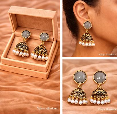 Golden Jhumka 