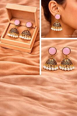 Golden Jhumka 