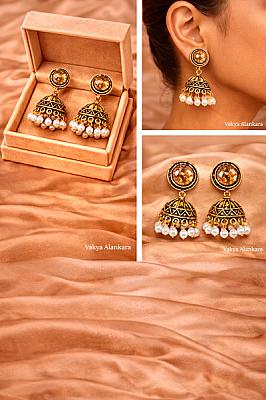 Golden Jhumka 
