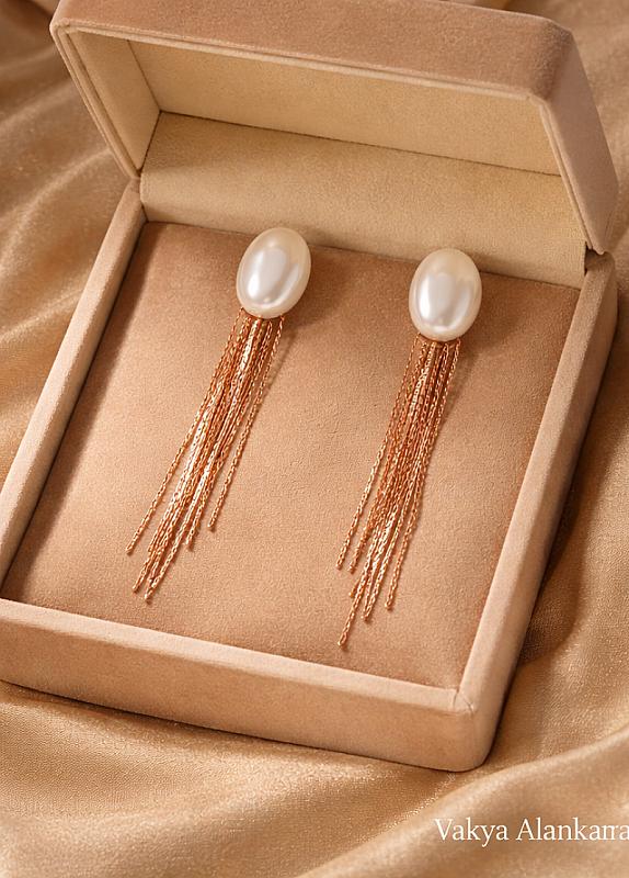 Pearl Earring