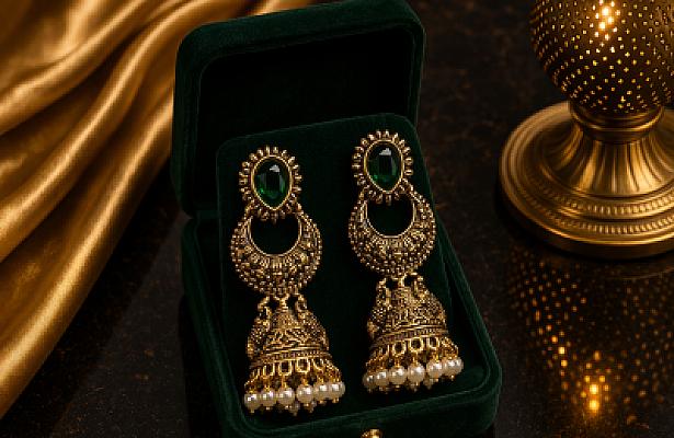  Pearl Golden Jhumki