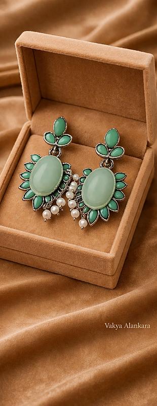 Pearl Drop Earring